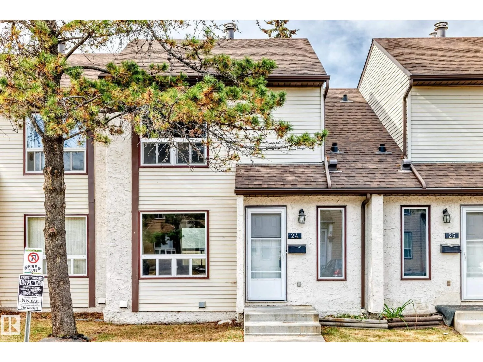 Row / Townhouse for rent: #24 1651 46 St Nw, Edmonton, Alberta T6L 5H2