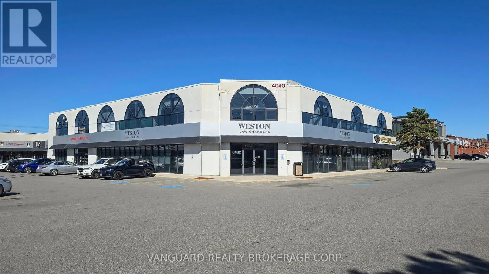 Offices for rent: 2-4, 201-203 - 4040 Steeles Avenue, Vaughan, Ontario L4L 4Y5