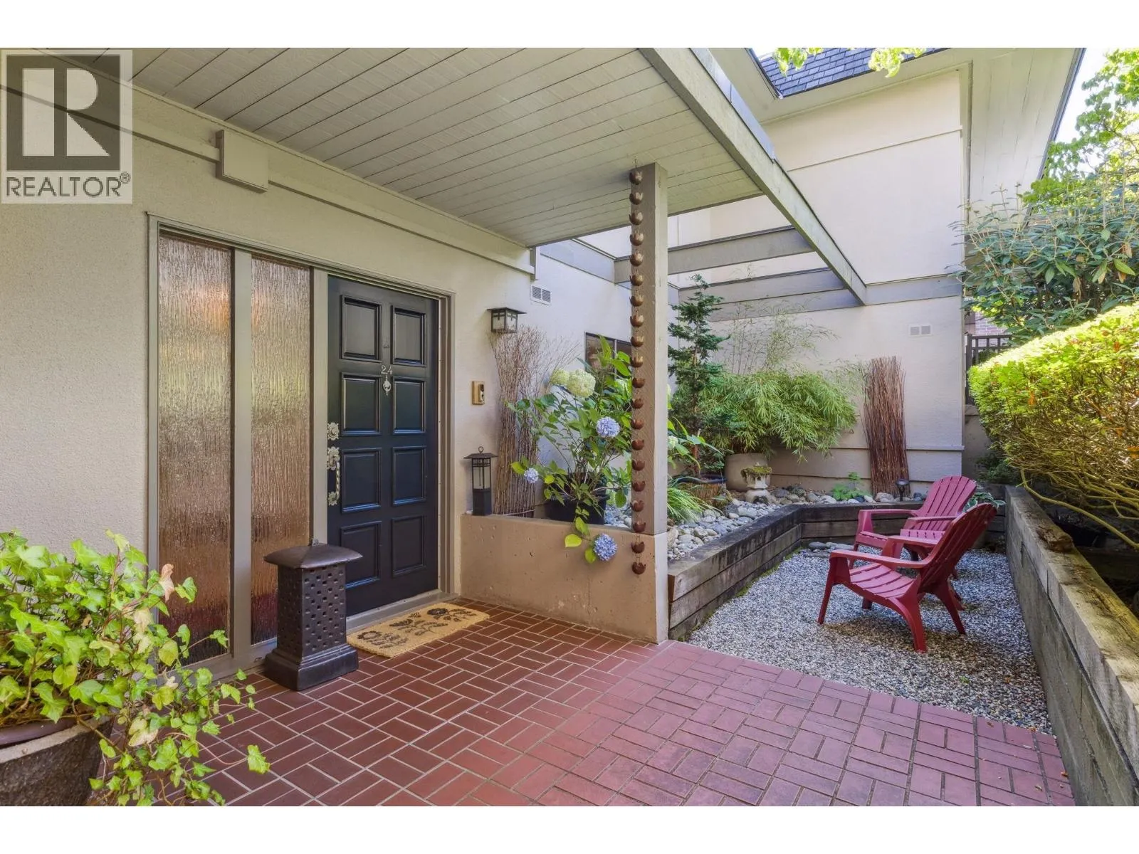 Row / Townhouse for rent: 24 2214 Folkestone Way, West Vancouver, British Columbia V7S 2X7