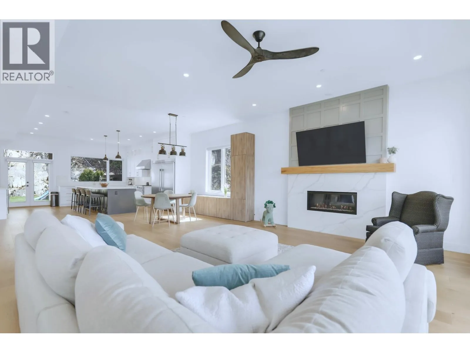 House for rent: 24 3385 Mamquam Road, Squamish, British Columbia V8B 0E3