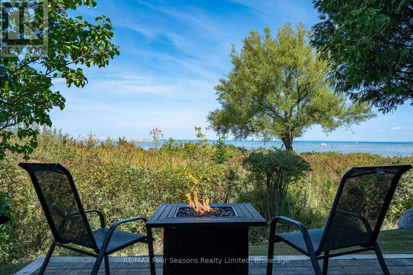 Row / Townhouse for rent: 24 - 44 Trott Boulevard, Collingwood, Ontario L9Y 5B7