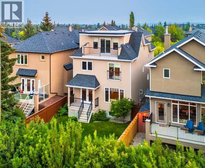 House for rent: 24 Aspen Meadows Green Sw, Calgary, Alberta T3H 5J9