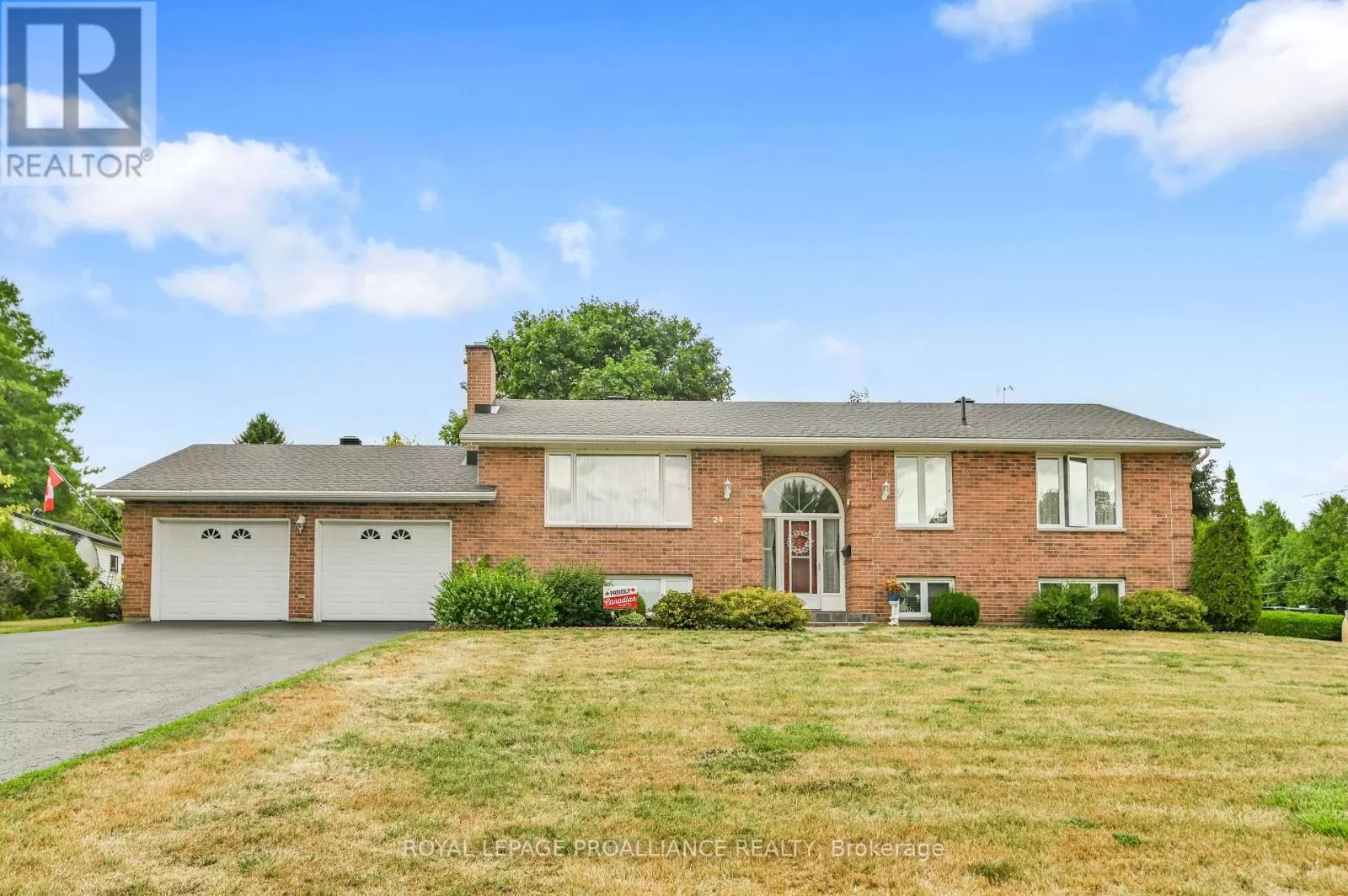 House for rent: 24 Bernard Crescent, Augusta, Ontario K0E 1P0