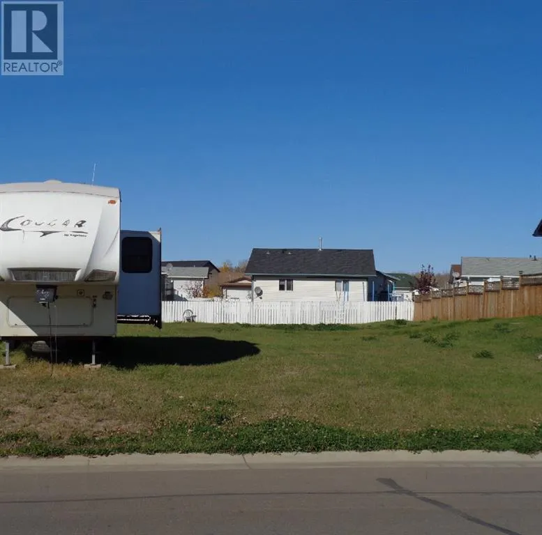 24 Bjornson Avenue, High Level, Alberta T0H 1Z0