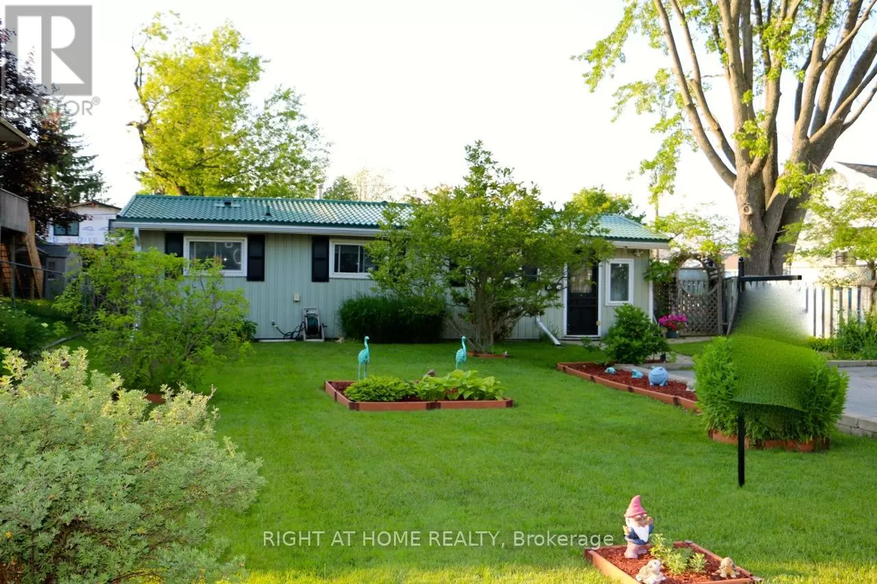 House for rent: 24 Brennan Avenue, Barrie, Ontario L4N 3X3