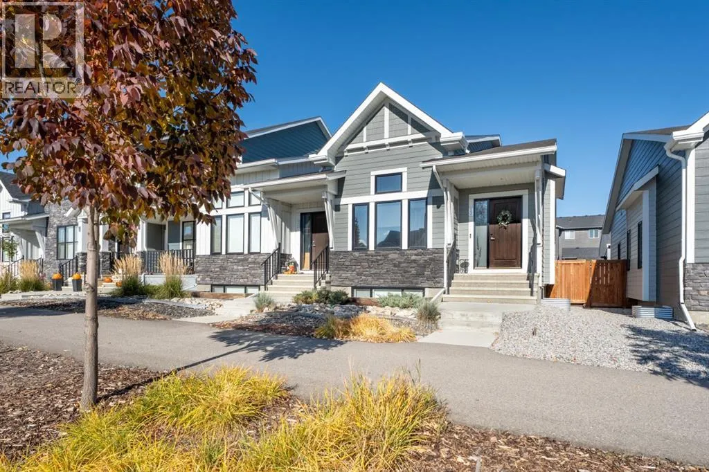 Row / Townhouse for rent: 24 D'arcy Boulevard, Okotoks, Alberta T1S 5S7