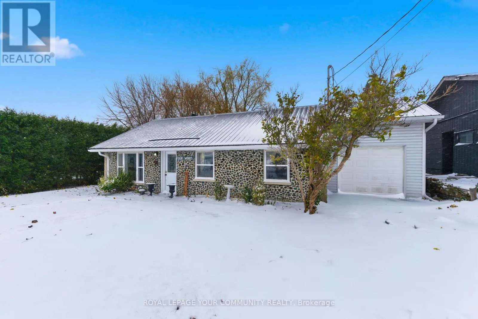 House for rent: 24 Fairpark Lane, Georgina, Ontario L0E 1N0