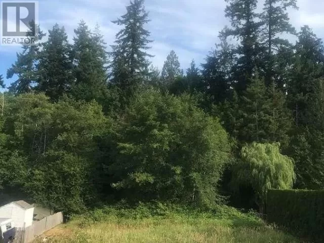 24 Harvie Ave, Powell River, British Columbia V8A 2P4