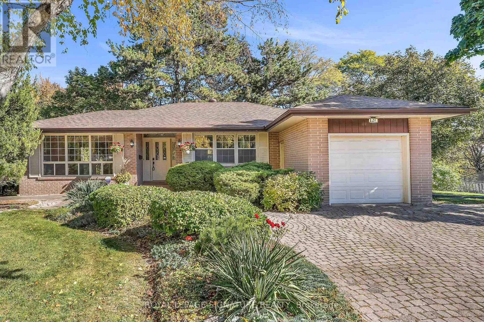 House for rent: 24 Hockley Place, Toronto, Ontario M3A 2S4