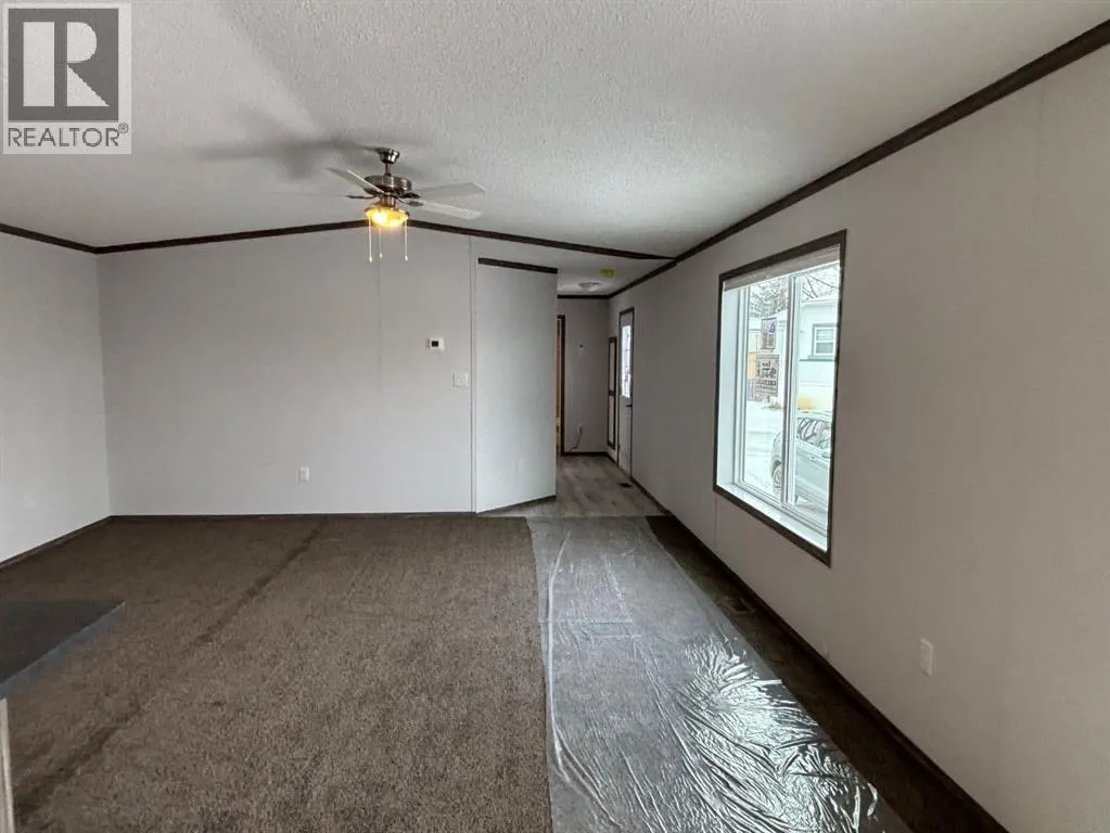 Mobile Home for rent: 24 Homestead Way, High River, Alberta T1V 1J8