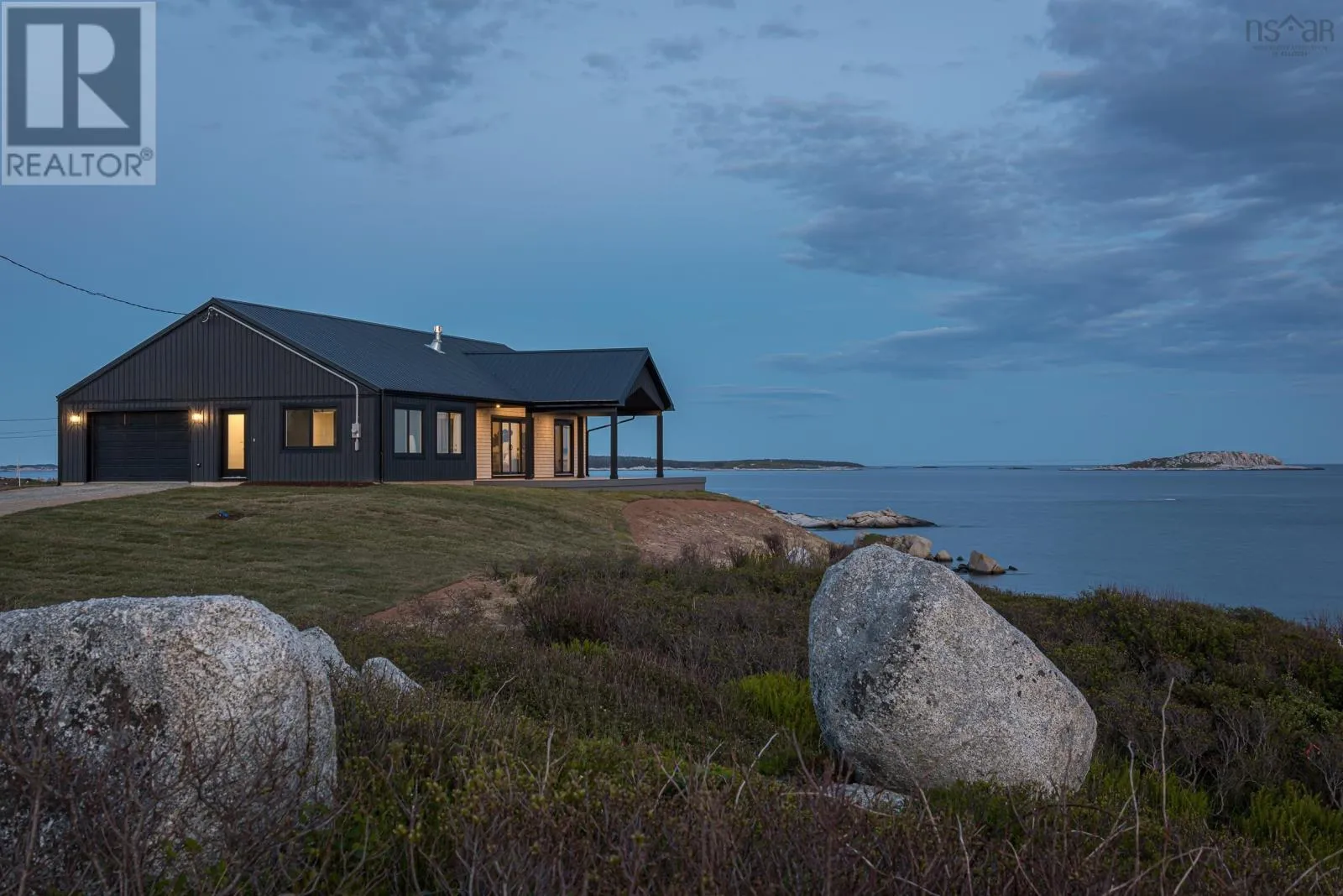 House for rent: 24 Indian Point Road, Prospect Village, Nova Scotia B3T 2B2