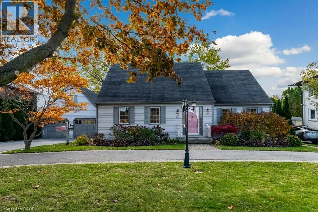 House for rent: 24 Lake Street, Grimsby, Ontario L3M 2G7