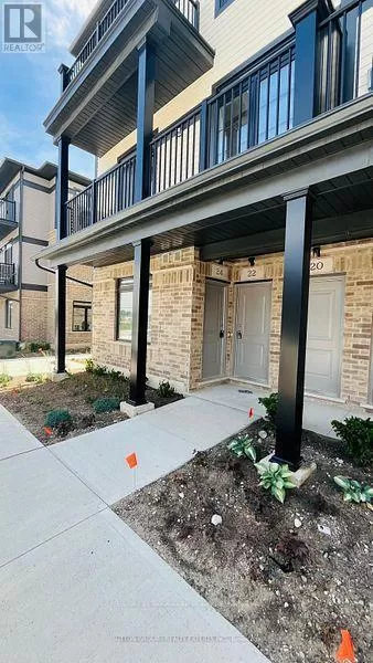 Row / Townhouse for rent: 24 Lomond Lane, Kitchener, Ontario N2R 1R7