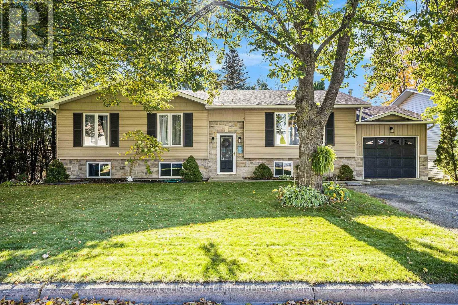 House for rent: 24 Mather Street, Perth, Ontario K7H 3K6