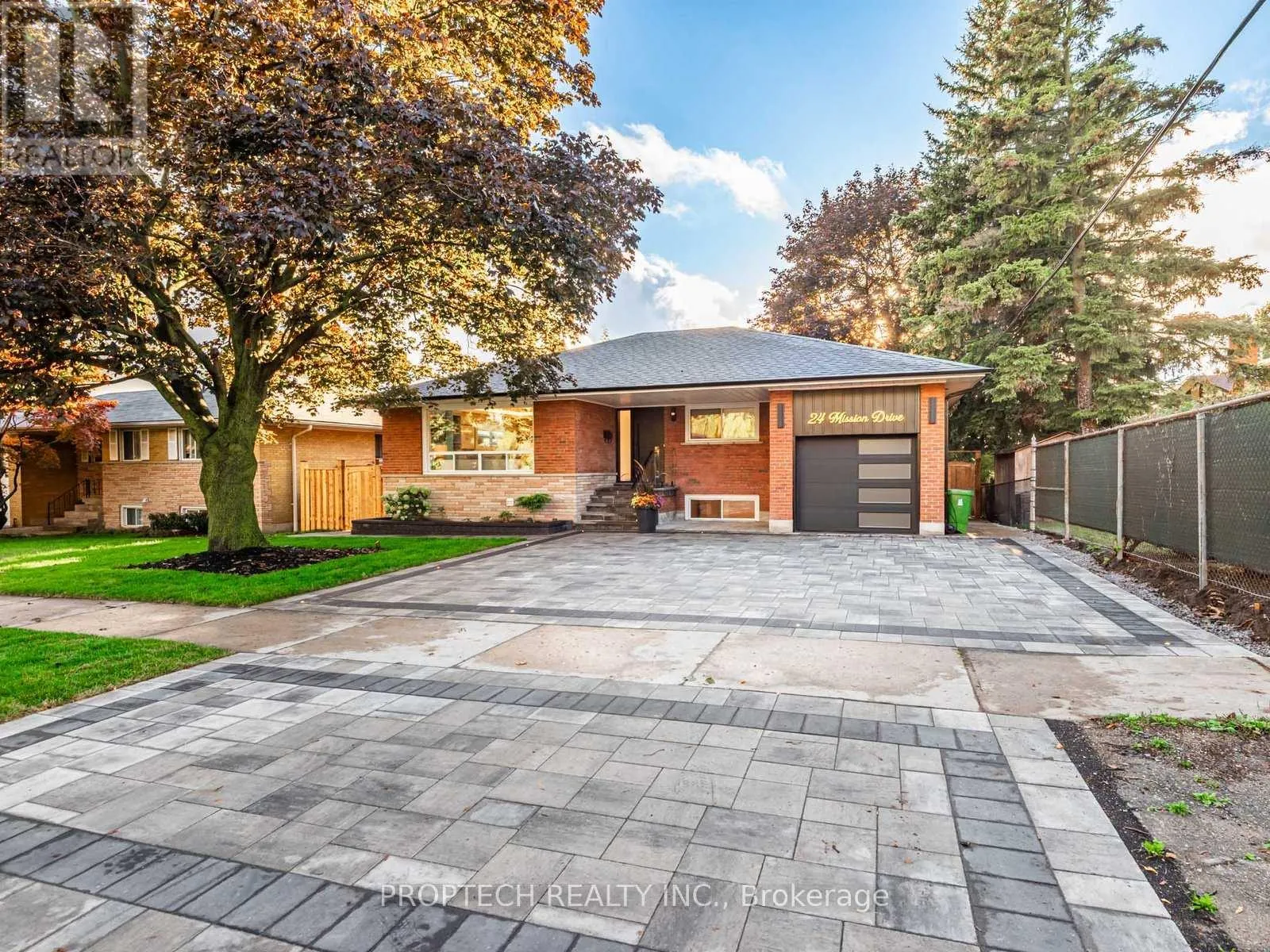 House for rent: 24 Mission Drive, Toronto, Ontario M3A 2P2