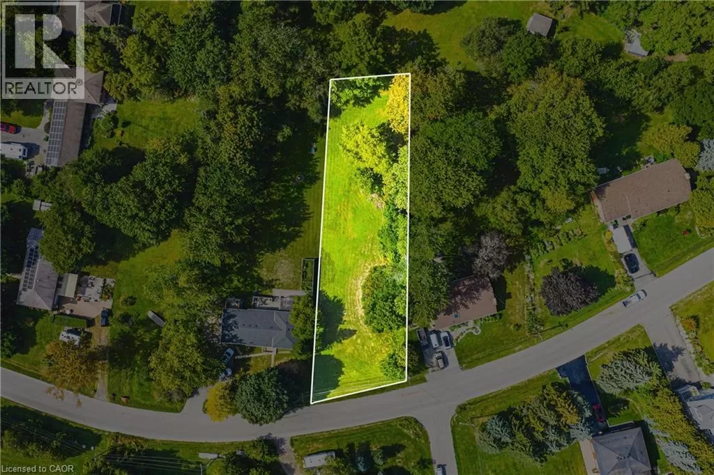 24 Rosebough Street, Dundas, Ontario L9H 5C5