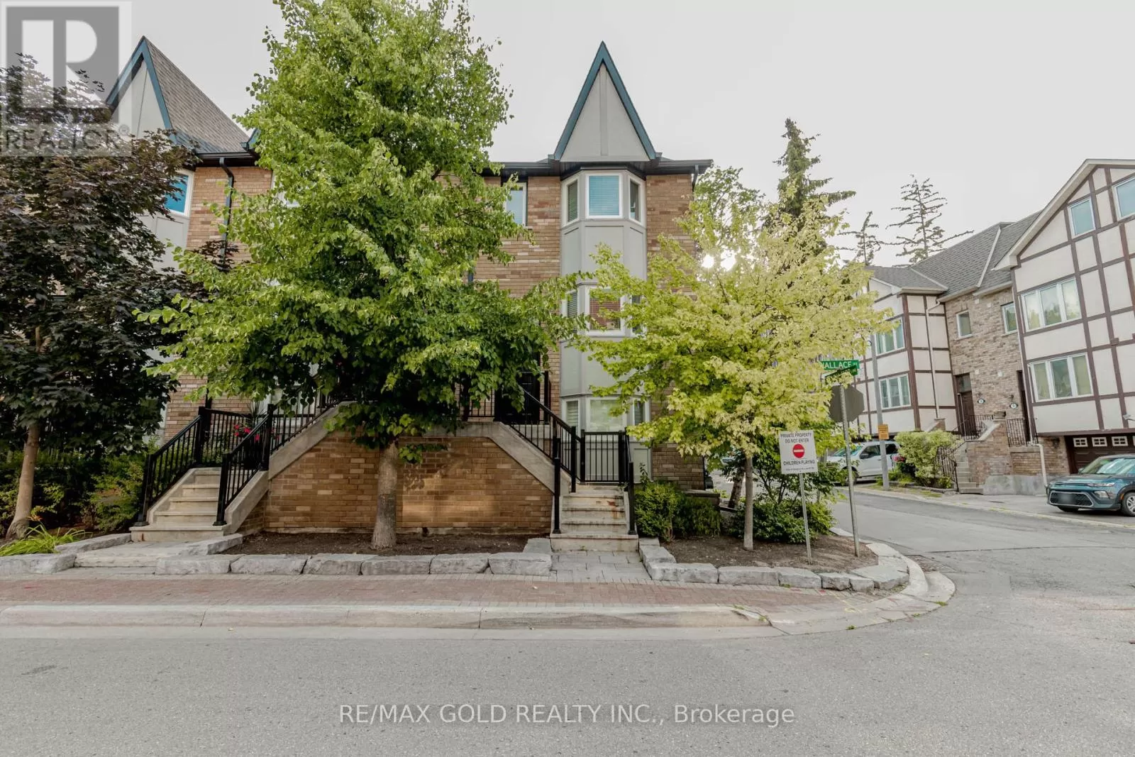 Row / Townhouse for rent: 24 Wallace Street, Vaughan, Ontario L4L 2P3