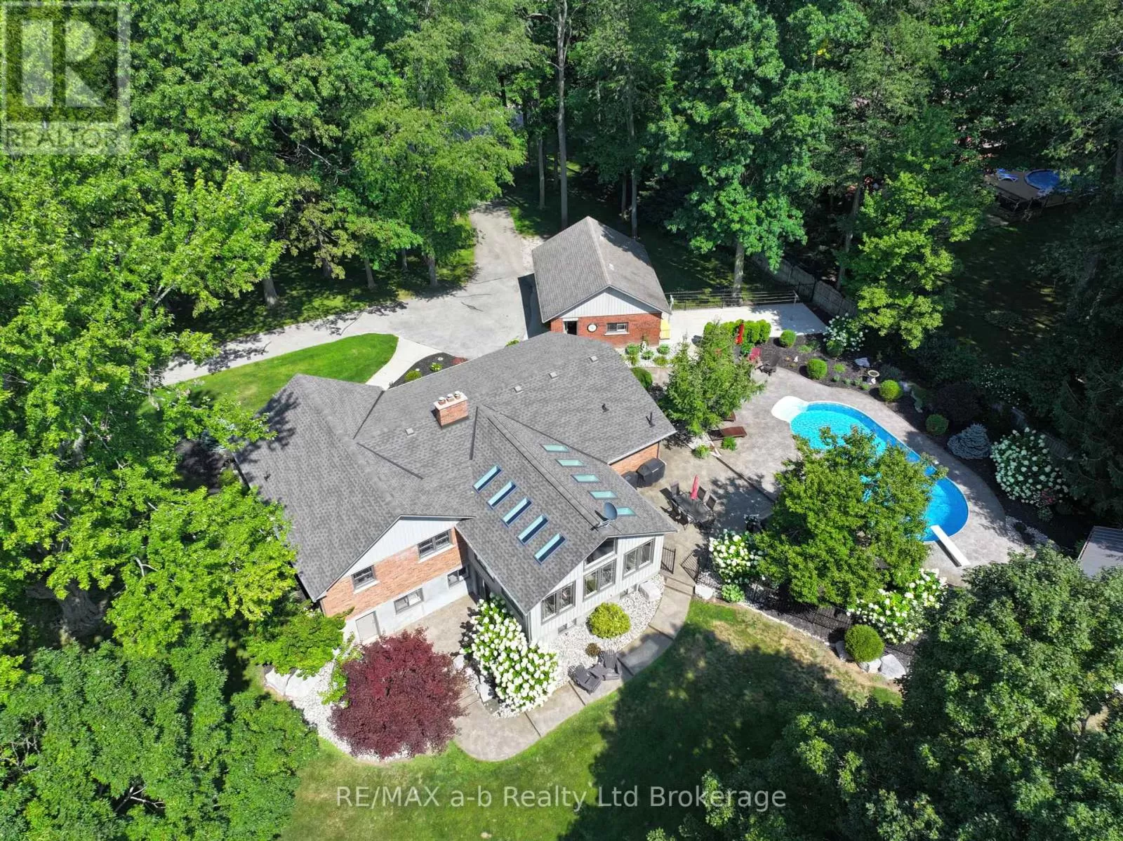 House for rent: 240 Burwell Road, Norfolk, Ontario N4G 4G7