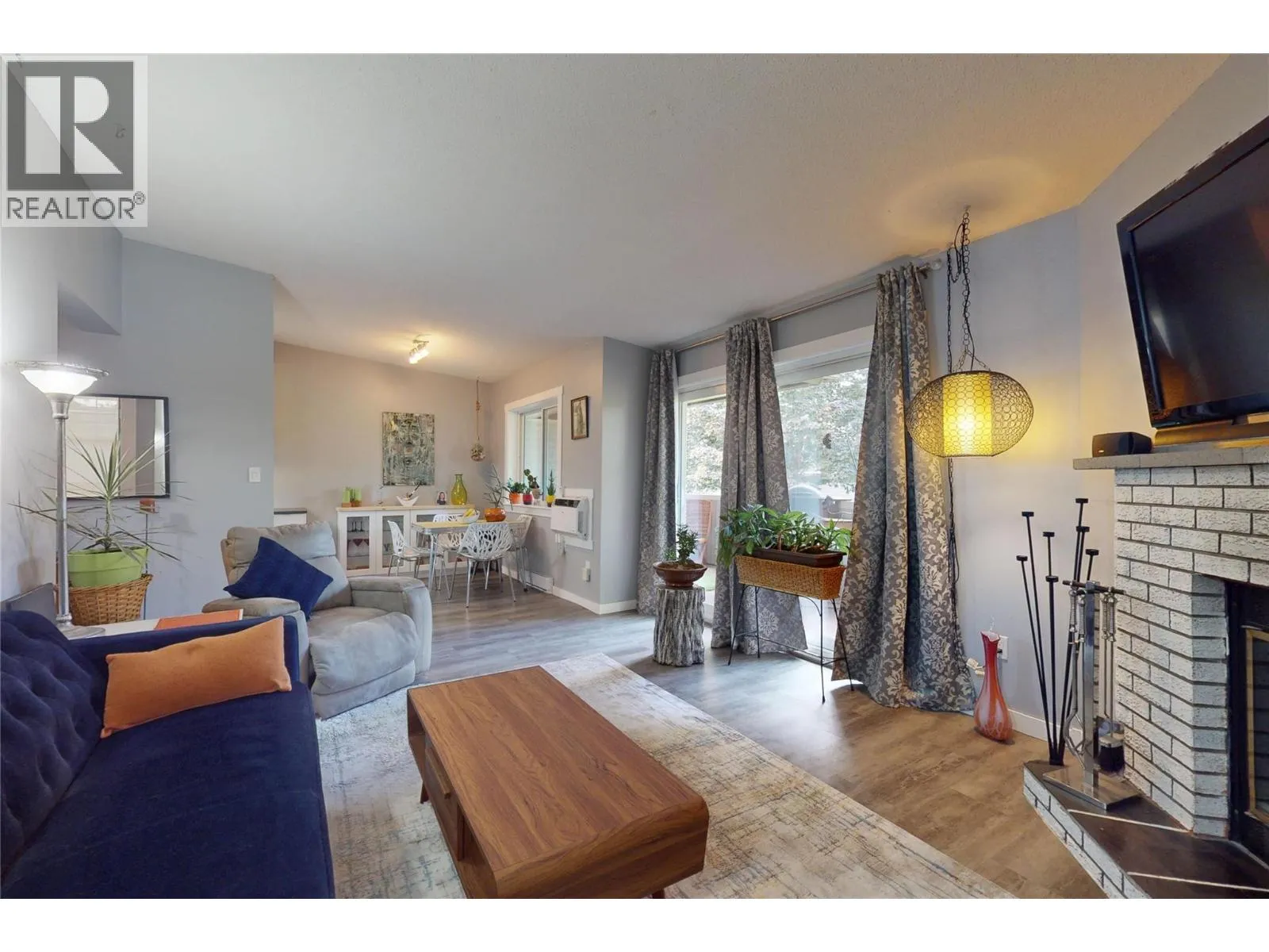 Row / Townhouse for rent: 240 Mcintosh Road Unit# 211, Kelowna, British Columbia V1X 2C4