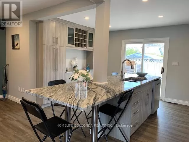 House for rent: 240 Pine Beach Drive, Georgina, Ontario L4P 2B5