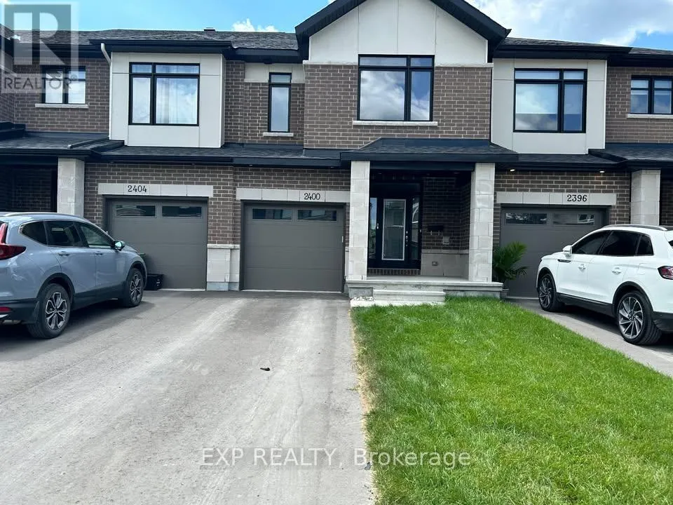 Row / Townhouse for rent: 2400 Goldhawk Drive, Ottawa, Ontario K2S 2X4