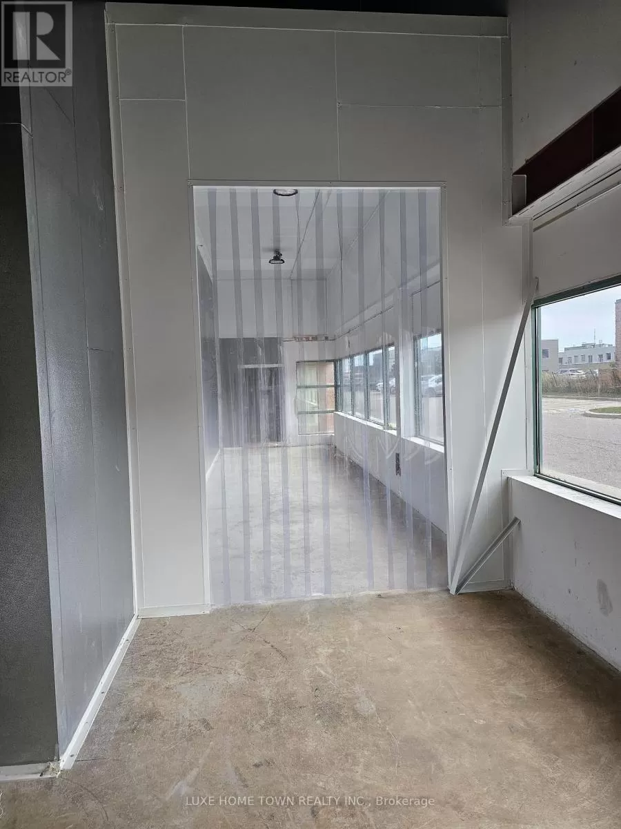 Warehouse for rent: 2400 Lucknow Drive, Mississauga, Ontario L5S 1T9