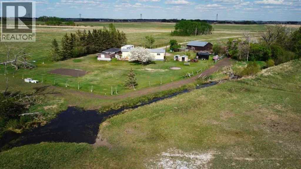 House for rent: 240141 Range Road 274, Rural Rocky View County, Alberta T1X 2H9