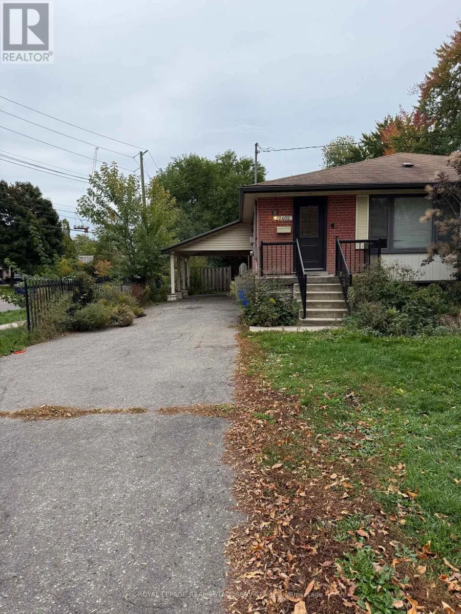 House for rent: 2402 Belyea Street, Oakville, Ontario L6L 1P1