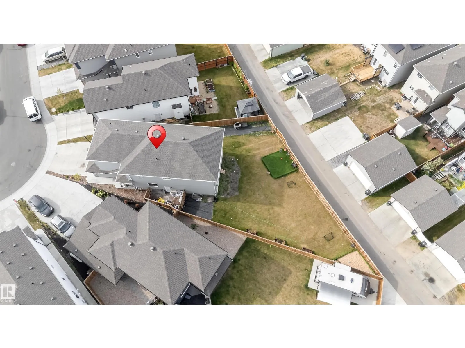 House for rent: 2404 13 Av Nw, Edmonton, Alberta T6T 0V1