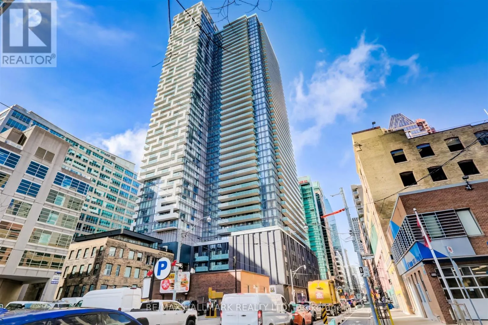 Apartment for rent: 2406 - 25 Richmond Street E, Toronto, Ontario M5C 1N7