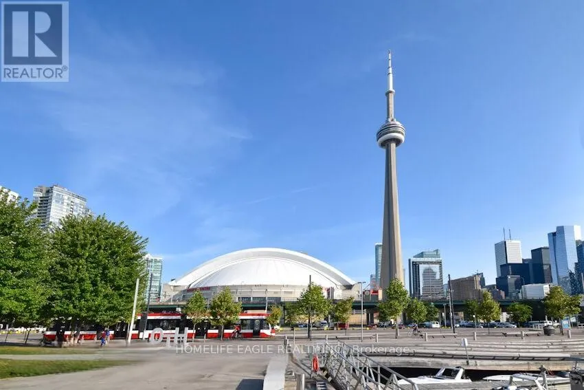 Apartment for rent: 2407 - 1 Scott Street, Toronto, Ontario M5E 1A1