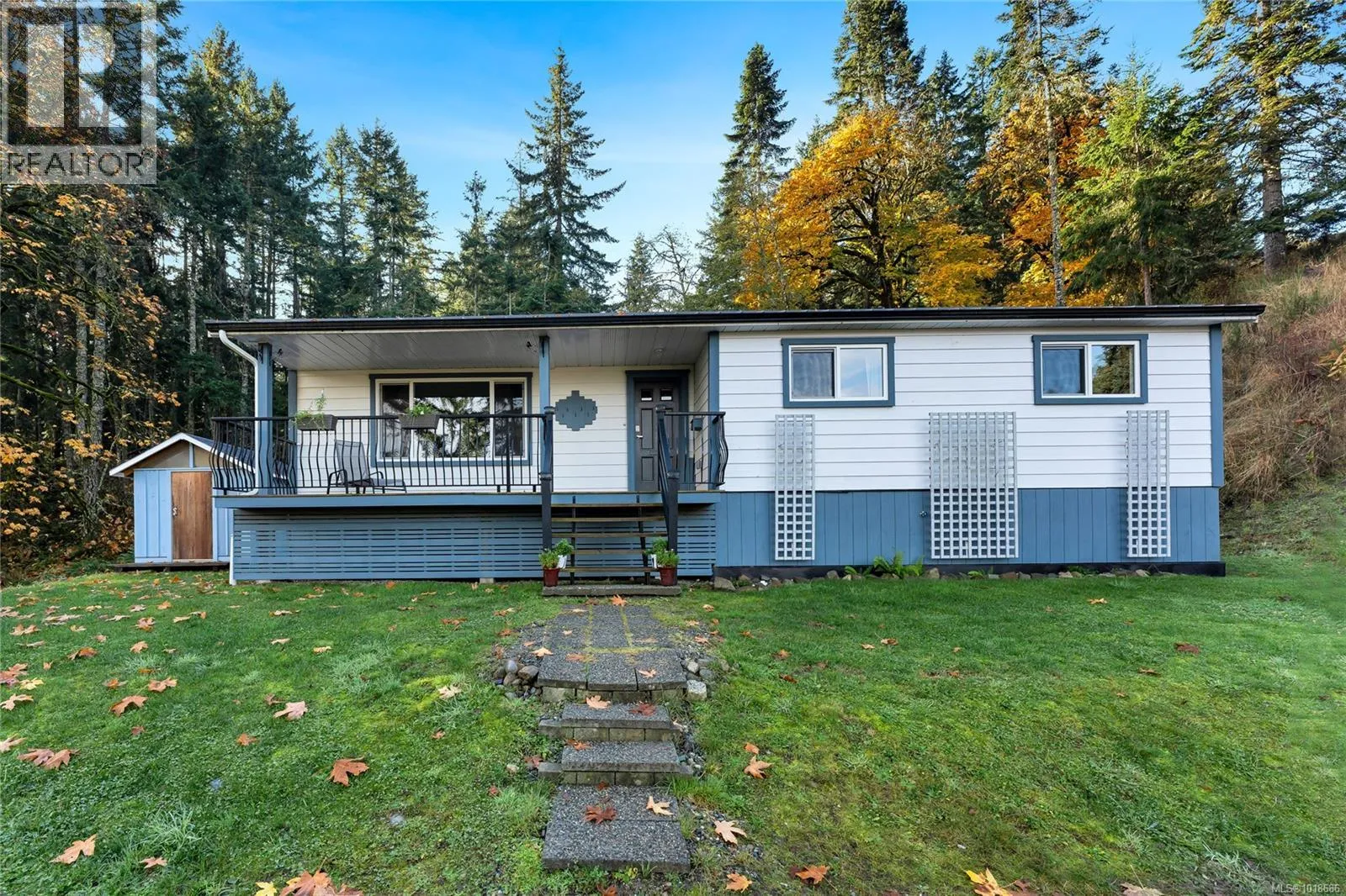 241 Aust Way, Salt Spring, British Columbia V8K 2B2