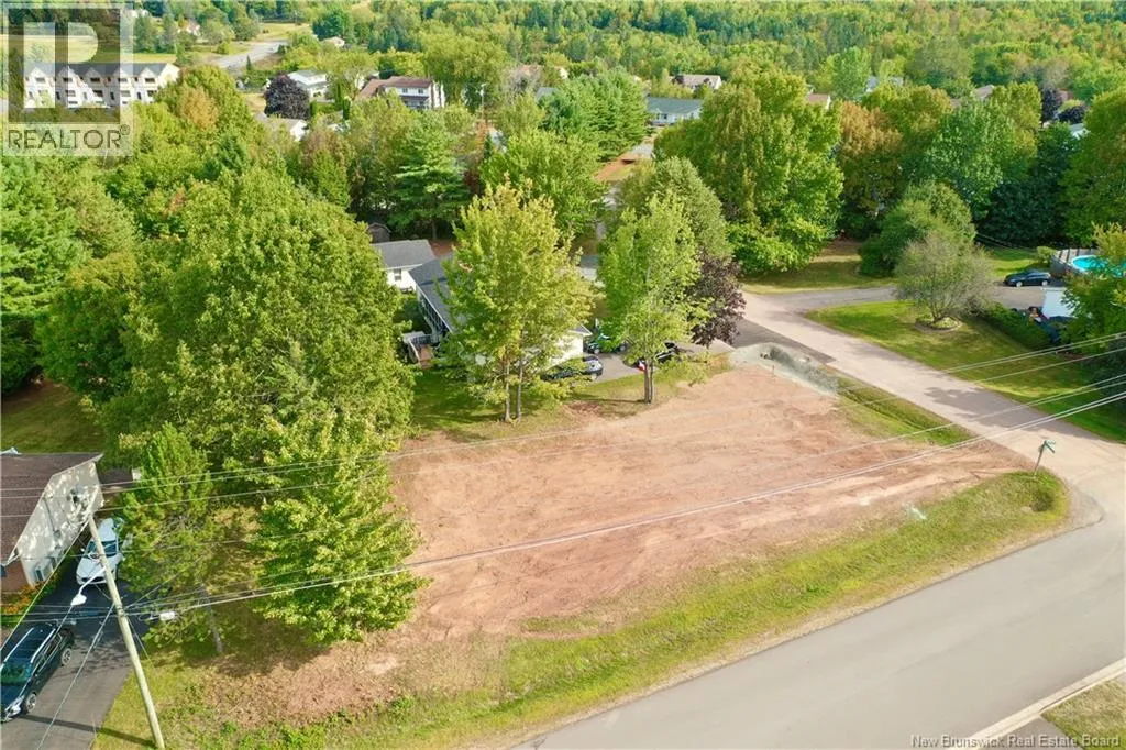 24-1 Coach House Lane, New Maryland, New Brunswick E3C 1J9