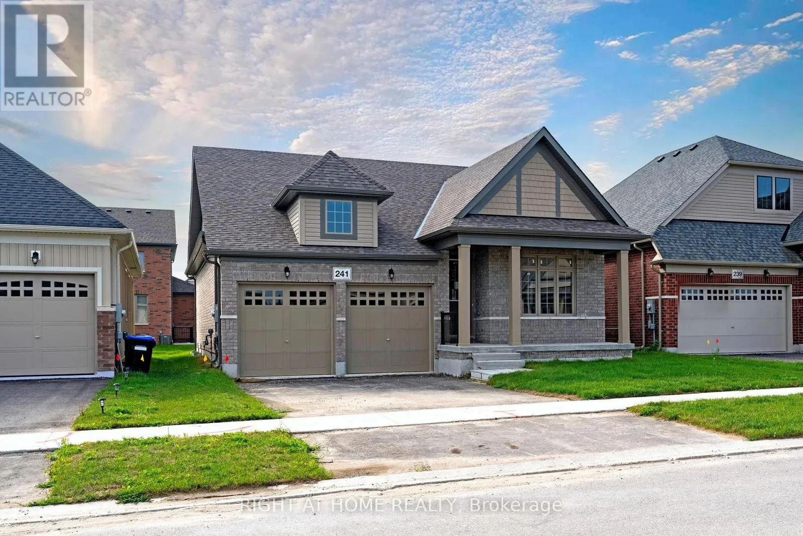 House for rent: 241 Wilcox Drive, Clearview, Ontario L0M 1S0