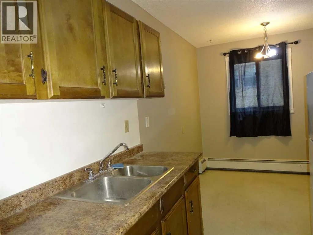 Multi-Family for rent: 2410 14 Street Sw, Calgary, Alberta t2t 3t6