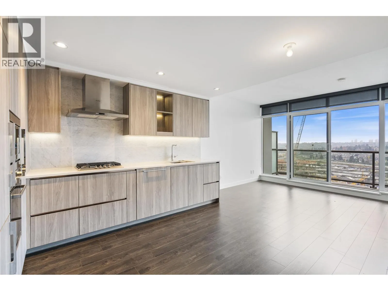 Apartment for rent: 2410 4720 Lougheed Highway, Burnaby, British Columbia V5C 0M8