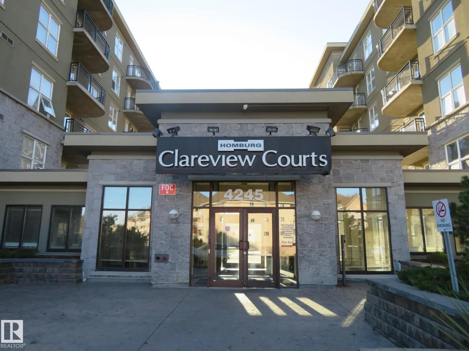 Apartment for rent: #2-417 4245 139 Av Nw, Edmonton, Alberta T5Y 3E8