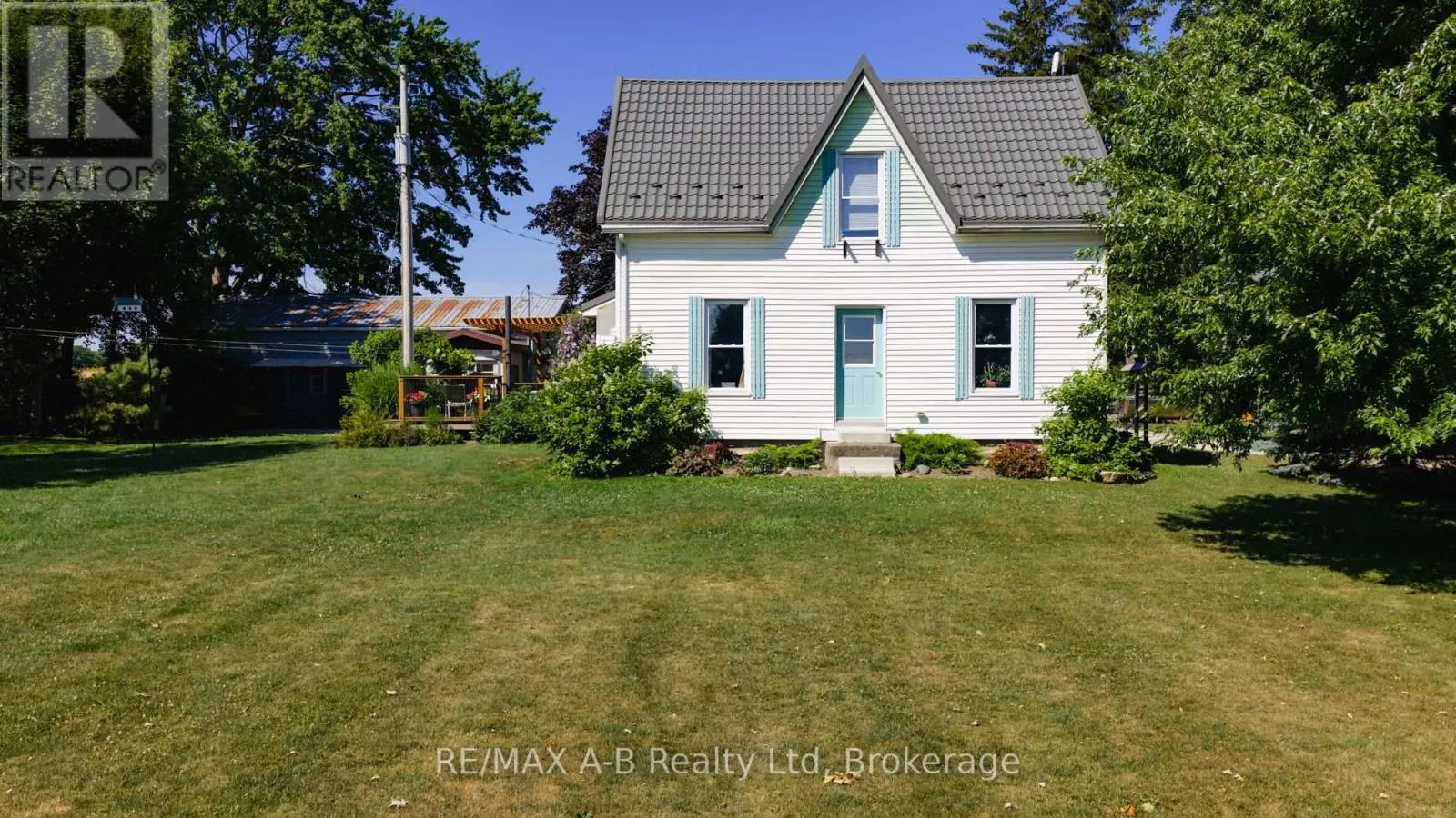 House for rent: 24189 Wellburn Road, Thames Centre, Ontario N4X 1C6