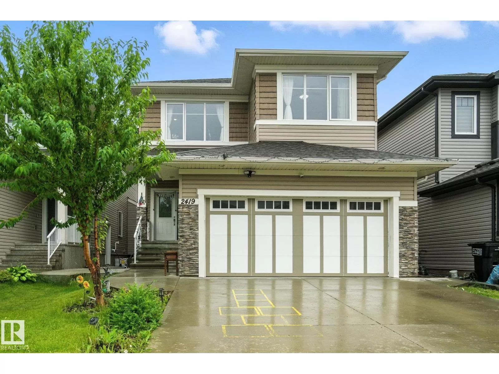 House for rent: 2419 17 Av Nw, Edmonton, Alberta T6T 2G8