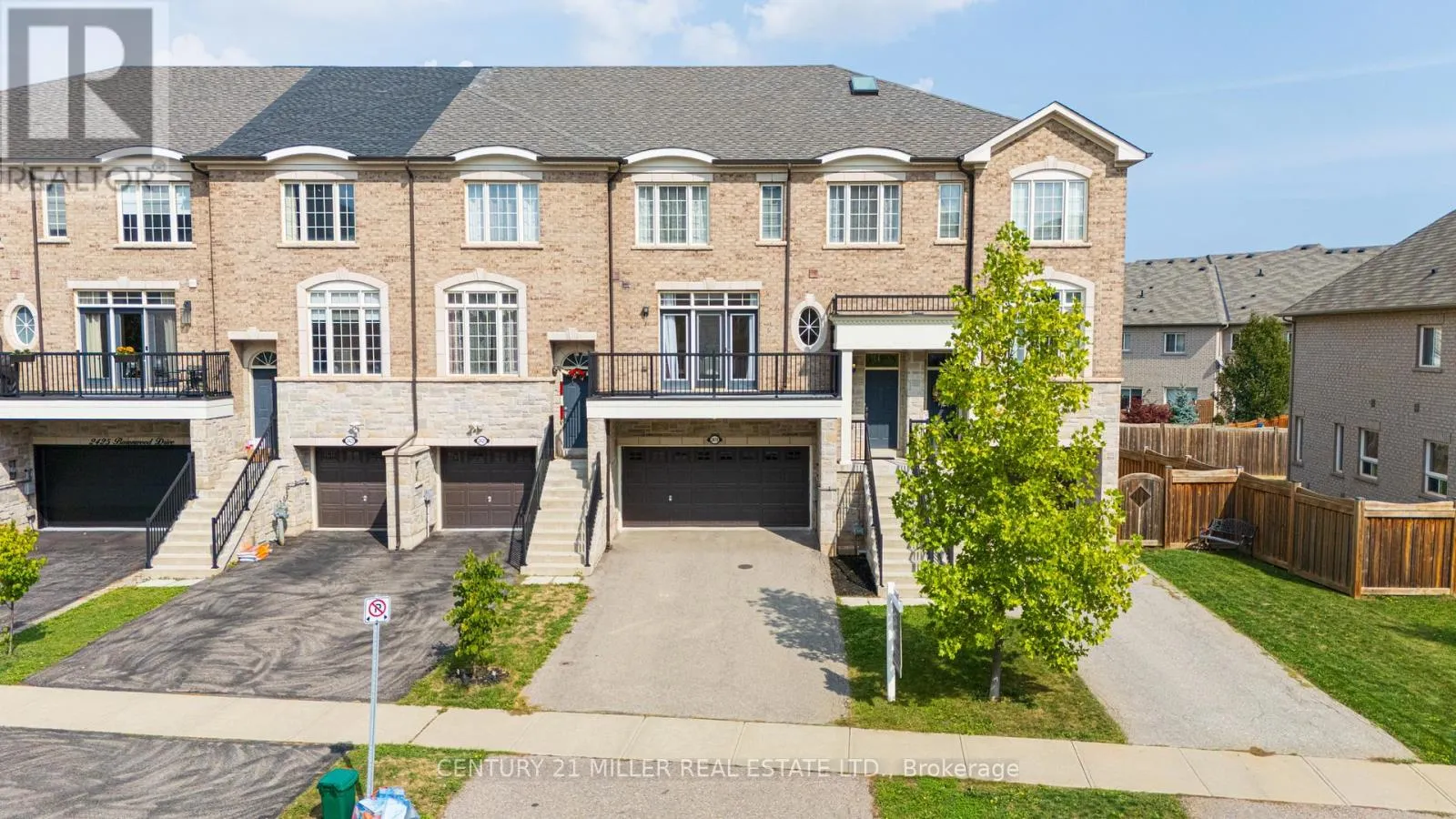 Row / Townhouse for rent: 2419 Baronwood Drive, Oakville, Ontario L6M 0J7