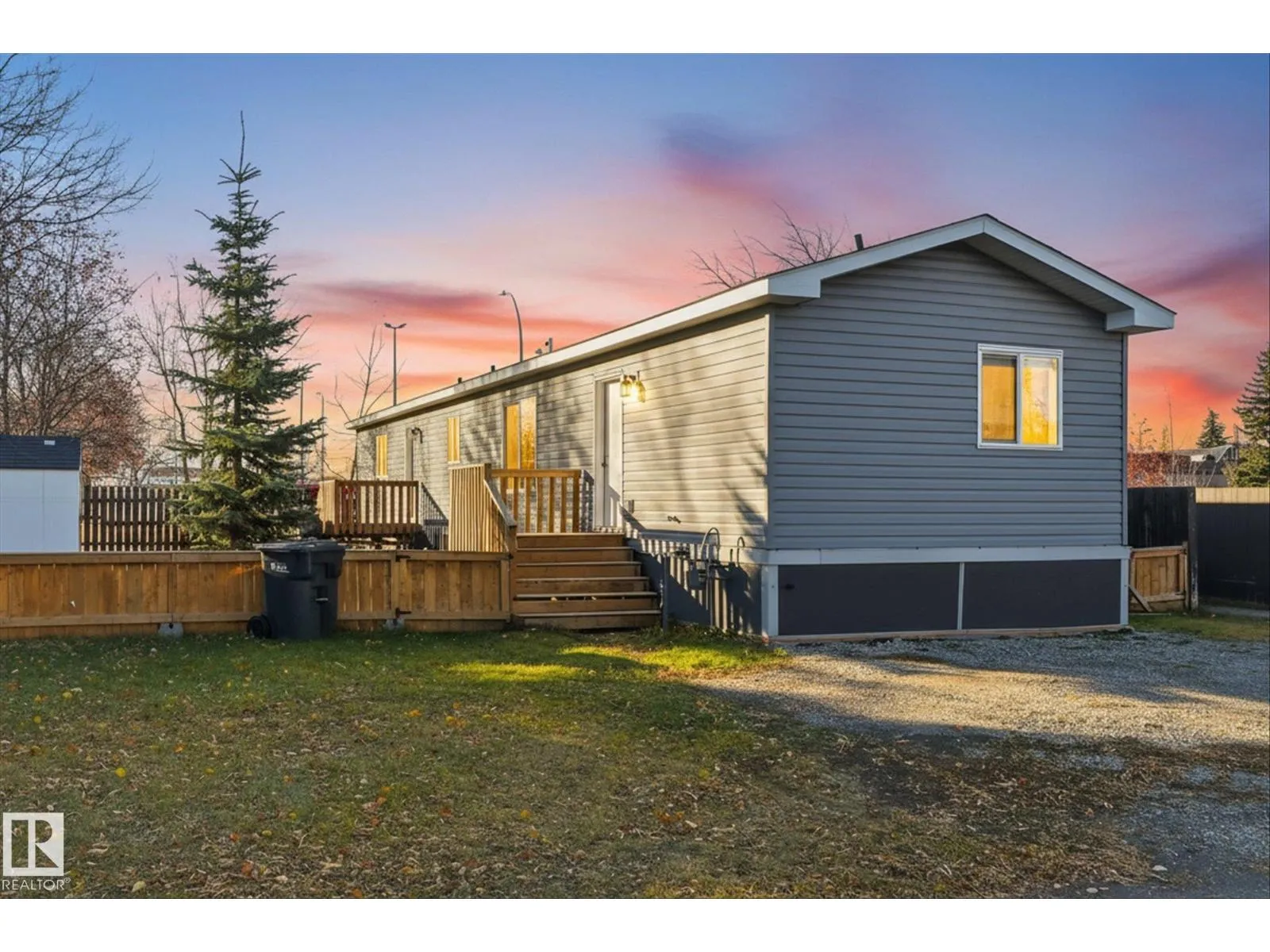 Modular for rent: 242 305 Calahoo Road, Spruce Grove, Alberta T7X 3L2