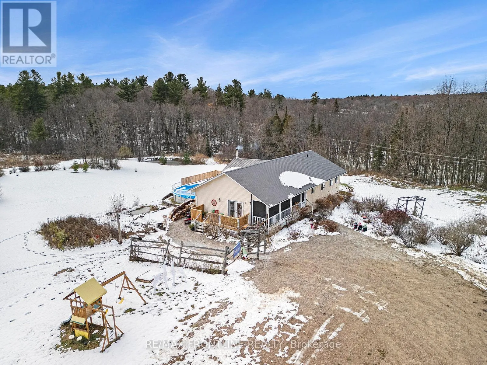 House for rent: 242 Maberly Station Road Nw, Tay Valley, Ontario K0H 2B0