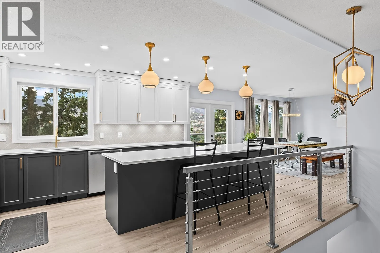 House for rent: 2420 Boucherie Road, West Kelowna, British Columbia V1Z 2E6