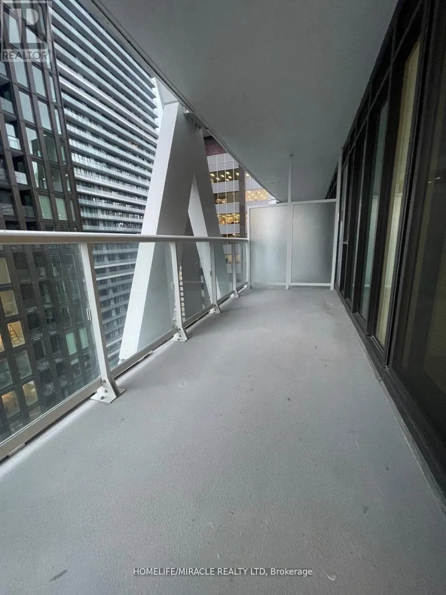 Apartment for rent: 2421 - 230 Simcoe Street, Toronto, Ontario M5T 0G7