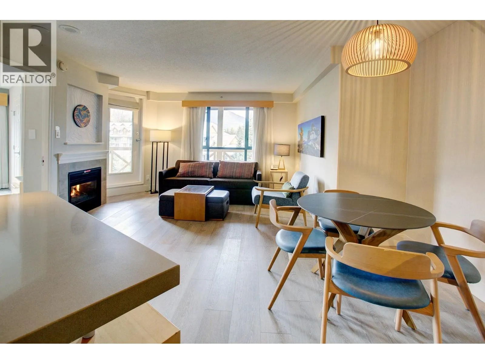 Apartment for rent: 2424 4308 Main Street, Whistler, British Columbia V8E 1A9