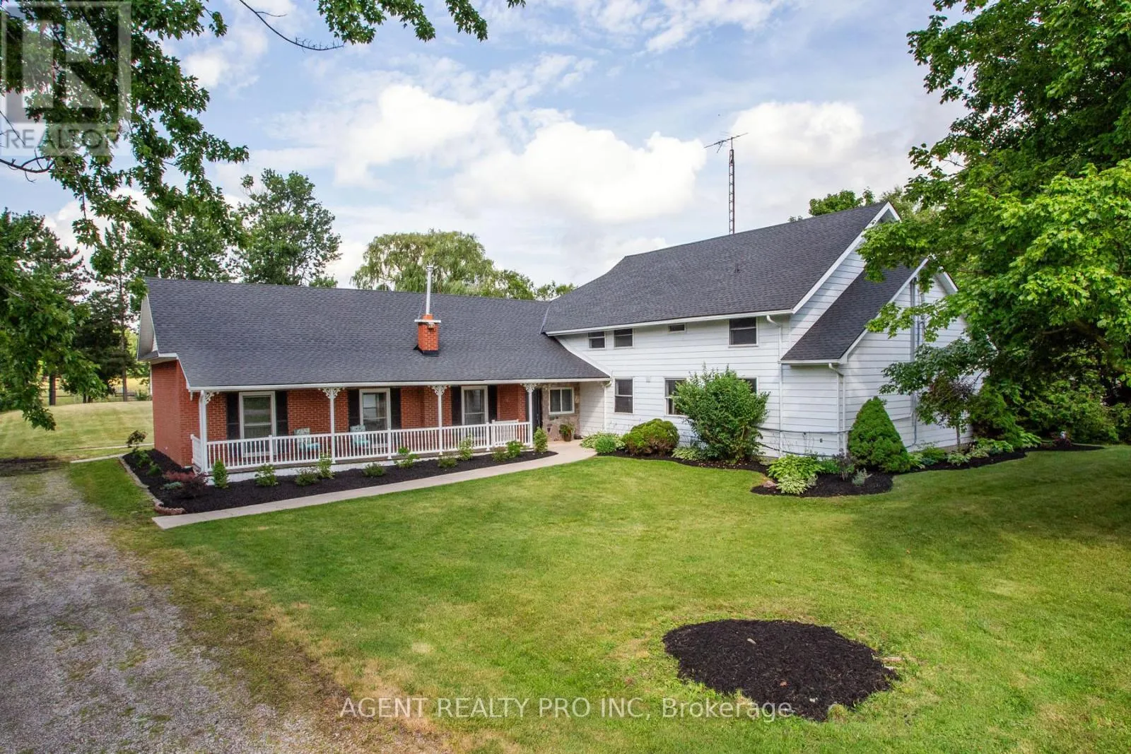 House for rent: 24264 Coldstream Road, Middlesex Centre, Ontario N0M 2A0