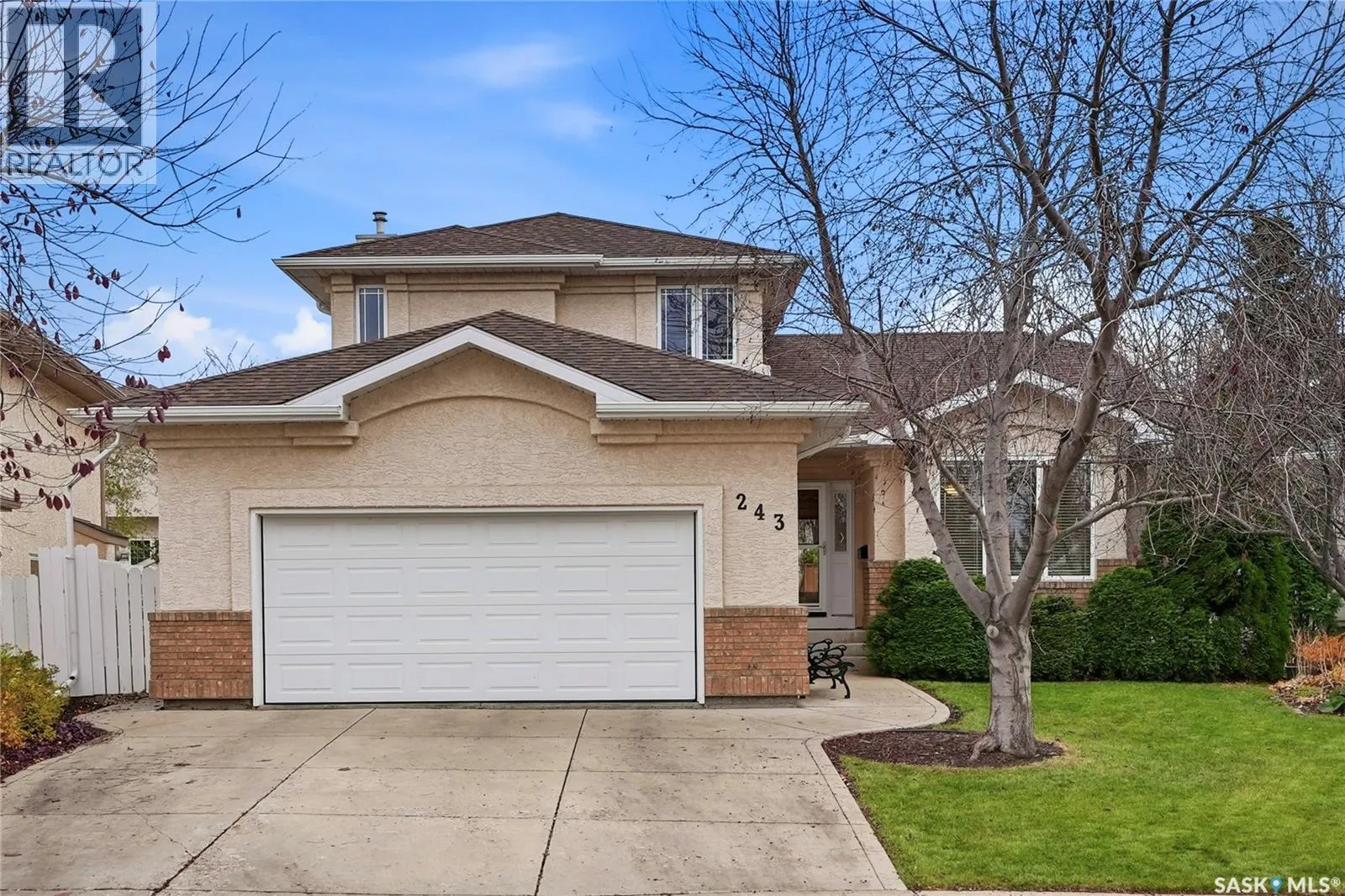 House for rent: 243 Briarvale Bay, Saskatoon, Saskatchewan S7V 1B8