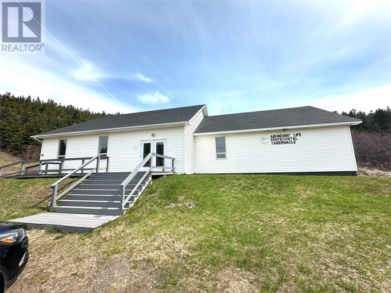Other for rent: 243 Main Street, Leading Tickles, Newfoundland & Labrador A0H 1T0
