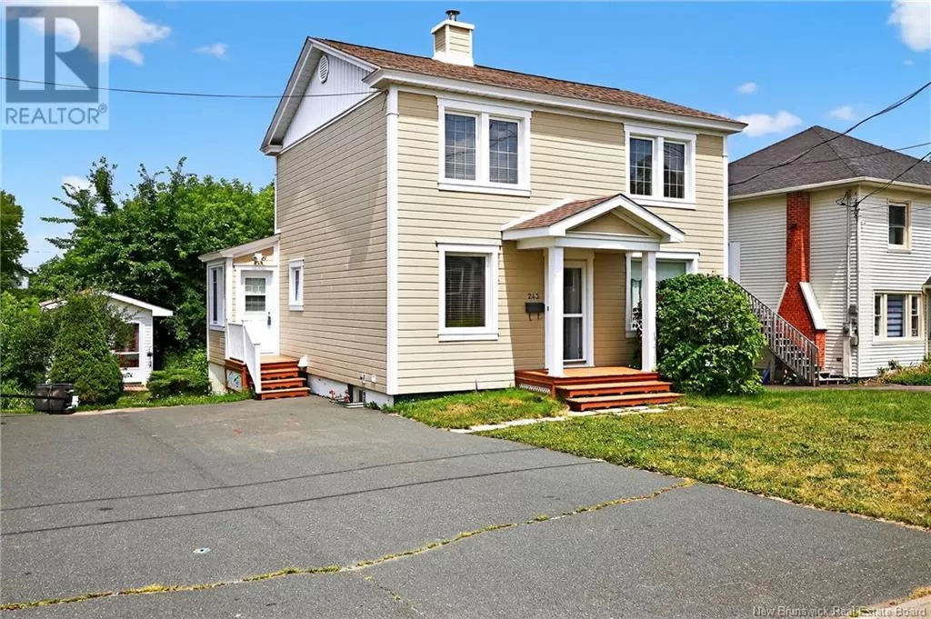 House for rent: 243 York Street, Bathurst, New Brunswick E2A 1G9