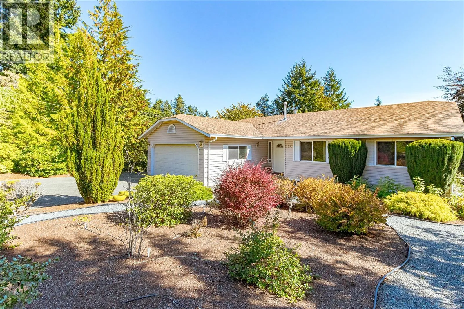 House for rent: 2435 Huckleberry Rd, Mill Bay, British Columbia V8H 1C4